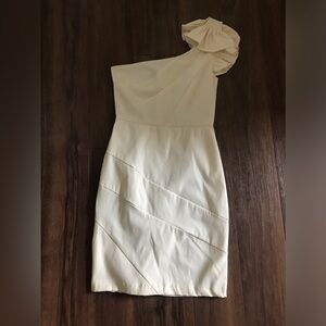 Off white junior dress